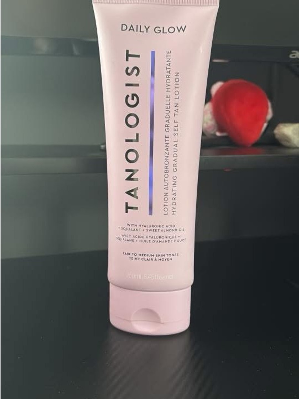 Tanologist Daily Glow Hydrating Gradual Self-Tan Lotion — Pink